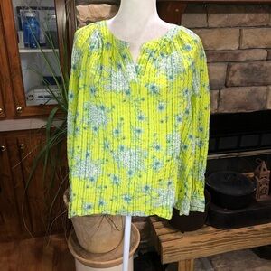 STYLE & CO SIZE XLARGE BRIGHT GREEN FLORAL PATTERN TOP LIGHTWEIGHT.